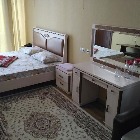 Hotel Kavkaz Gudermes Exteriör bild